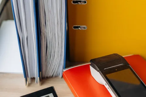 Documents et calculatrice pour organiser le budget de chauffage